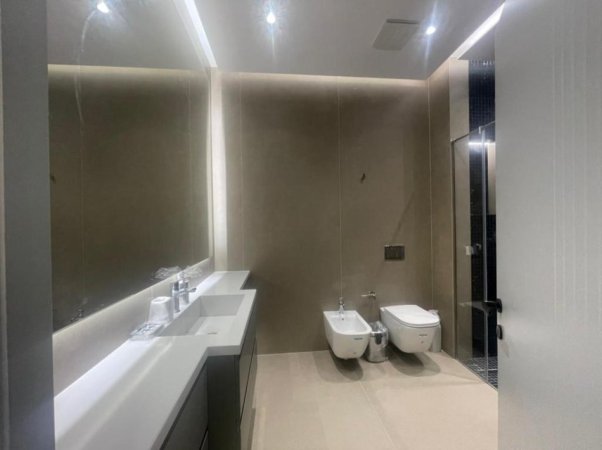 Tirane, jepet me qera apartament 1+1+Ballkon Kati 4, 75 m² 800 € (rruga e kavajes)