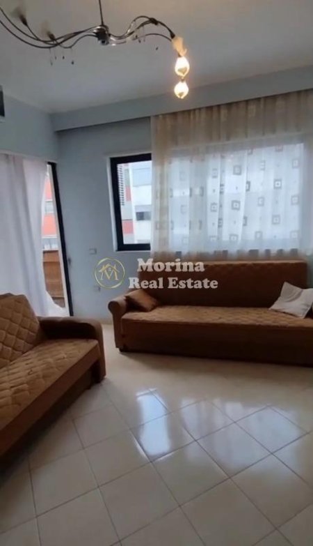 Tirane, jepet me qera apartament 1+1 Kati 2, 65 m² 300 € (Fresku-Rruga e Teleferikut)