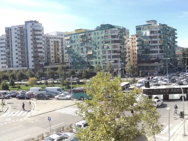 Tirane, shitet apartament 1+1 Kati 7, 54 m² 118.000 € (Pallati me Shigjeta)