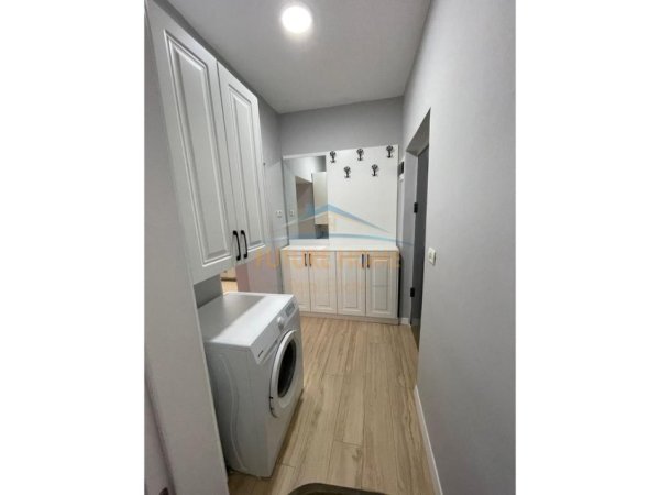 Tirane, shitet apartament 1+1 Kati 4, 51 m² 130.000 € (21 Dhjetori)