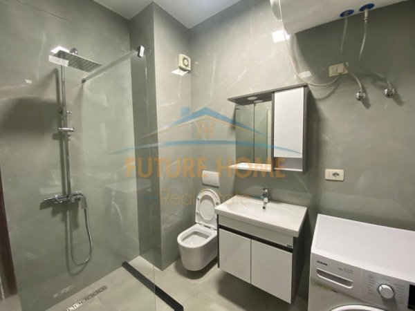 Tirane, jepet me qera apartament 2+1 Kati 4, 100 m² 650 € (Liqeni i Thatë)
