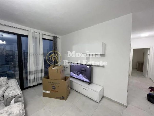 Tirane, jepet me qera apartament 2+1+Ballkon Kati 3, 112 m² 400 € (Kamez)