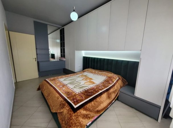 Tirane, jepet me qera apartament 2+1+Ballkon Kati 3, 90 m² 400 € (Rruga Artin Basha)