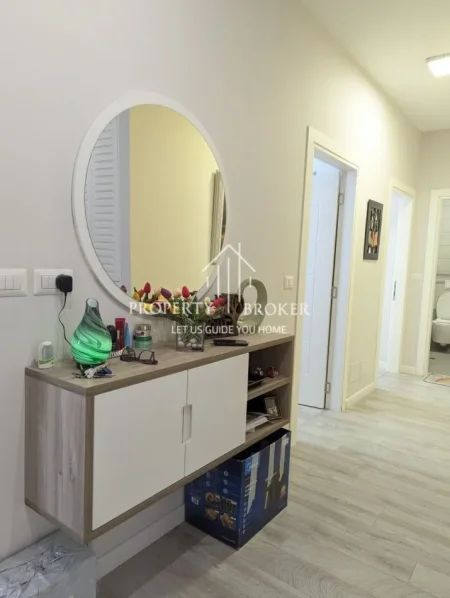 Tirane, jepet me qera apartament 2+1+Aneks+Ballkon Kati 5, 86 m² 800 € (Don Bosko)