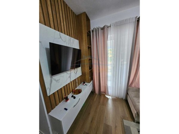 Shqiperi, shitet apartament 2+1 Kati 1, 73 m² 115.000 € (Ali Demi)