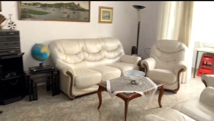 Tirane, jepet me qera apartament 2+1+Ballkon Kati 4, 80 m² 460 € (Rruga e Dibres)