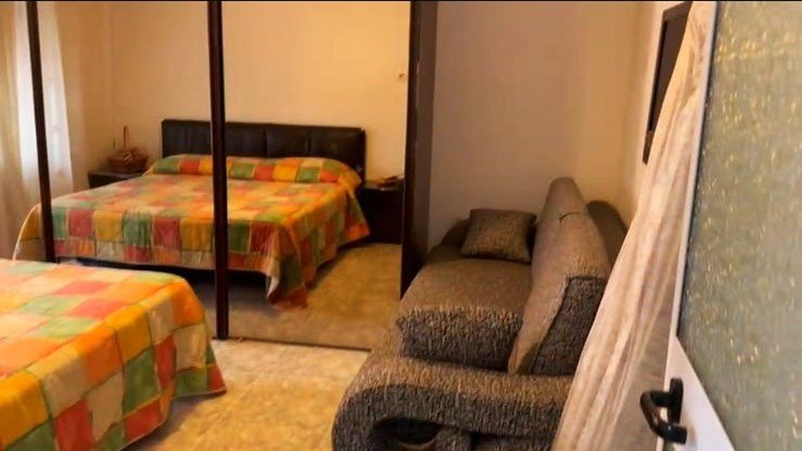 Tirane, jepet me qera apartament 2+1+Ballkon Kati 4, 80 m² 460 € (Rruga e Dibres)