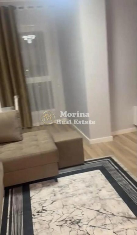 Tirane, jepet me qera apartament 1+1 Kati 3, 70 m² 500 € (Rruga 5 Maji)