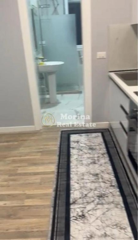 Tirane, jepet me qera apartament 1+1 Kati 3, 70 m² 500 € (Rruga 5 Maji)