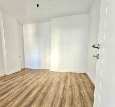SHITET:   1+1 -📍Mozaiku i Tiranes  - (106.000€) - Sp.43m² - 100% e Re✨