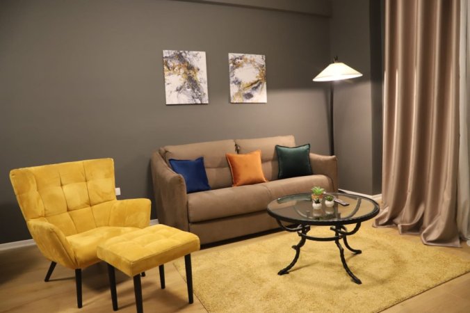 Tirane, jepet me qera apartament 1+1+Ballkon Kati 5, 70 m² 600 € (21 Dhjetori)