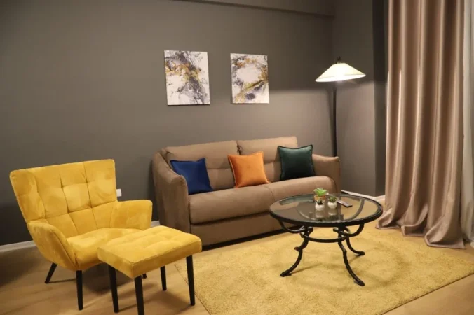 Tirane, jepet me qera apartament 1+1+Ballkon Kati 5, 70 m² 600 € (21 Dhjetori)