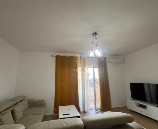 Tirane, jepet me qera apartament 2+1+Ballkon Kati 4, 145 m² 600 € (Prane Ring Centre)