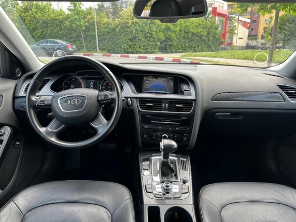 Tirane, shes makine AUDI A4 2.0 Nafte, e bardhë automatik Klima 208.000 km