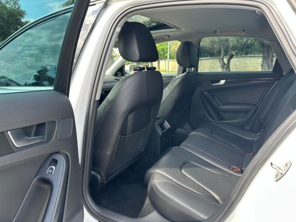 Tirane, shes makine AUDI A4 2.0 Nafte, e bardhë automatik Klima 208.000 km