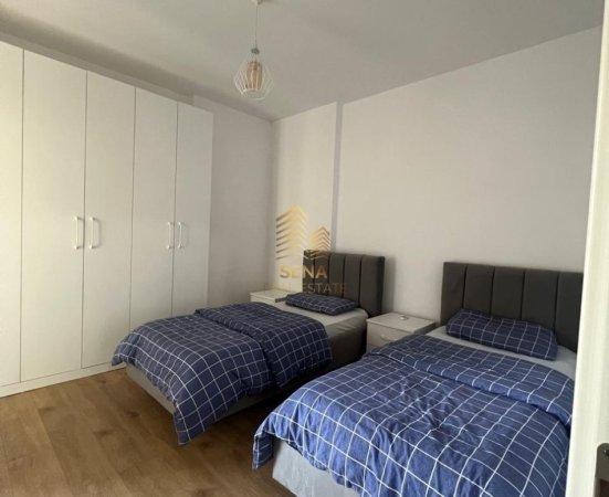 Tirane, jepet me qera apartament 2+1+Ballkon Kati 4, 145 m² 600 € (Prane Ring Centre)
