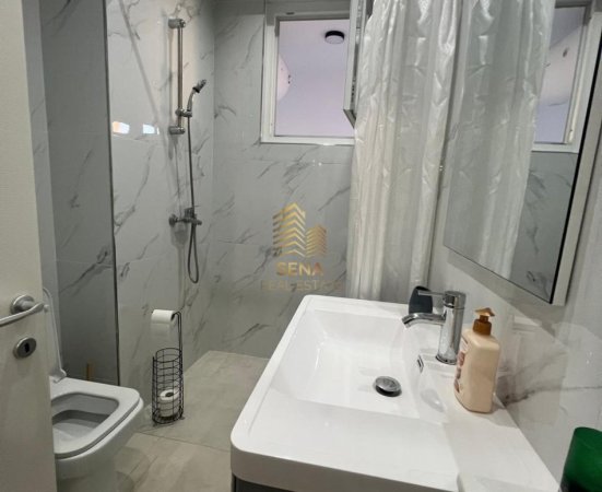 Tirane, jepet me qera apartament 2+1+Ballkon Kati 4, 145 m² 600 € (Prane Ring Centre)