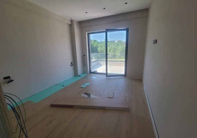 Tirane, shitet apartament 2+1 Kati 2, 104 m² 190.000 € (Liqeni i thate)