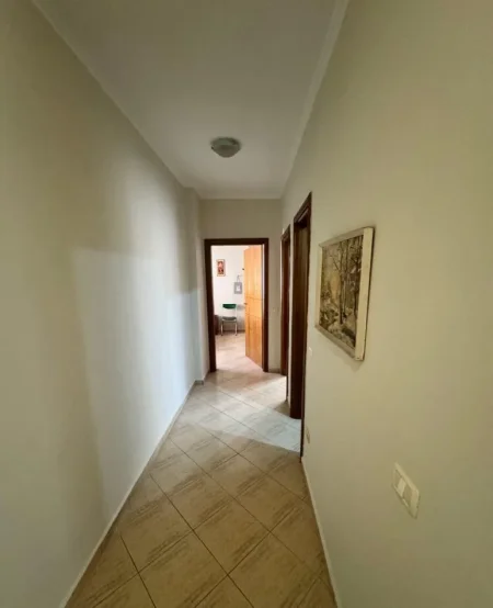 Tirane, shitet apartament duplex 2+1 Kati 3, 103 m² 165.000 € (Kodra e diellit)