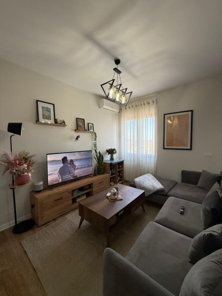 shitet 1+1 ne Kinostudio