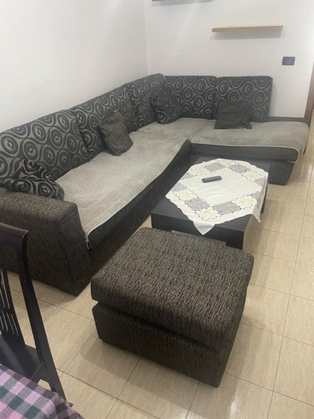 Tirane, jepet me qera apartament 2+1+Ballkon Kati 5, 80 m² 500 € (HARRY FULTZ TRENI)