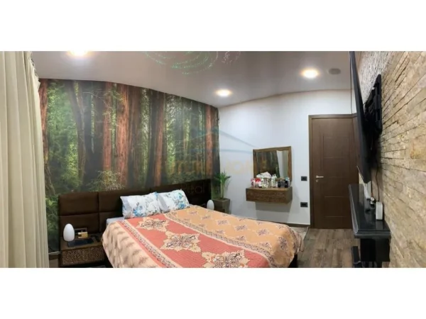 Tirane, shitet apartament+verande | Penthouse 2+1+Aneks+Ballkon Kati 9, 202 m² 361.000 € (Yzberisht)