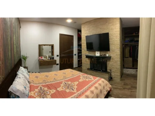 Tirane, shitet apartament+verande | Penthouse 2+1+Aneks+Ballkon Kati 9, 202 m² 361.000 € (Yzberisht)