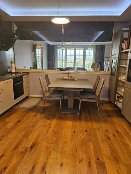 Tirane, shes Vile 3 Katshe , 446 m² 1.300.000 € (Kompleksi Barkea)