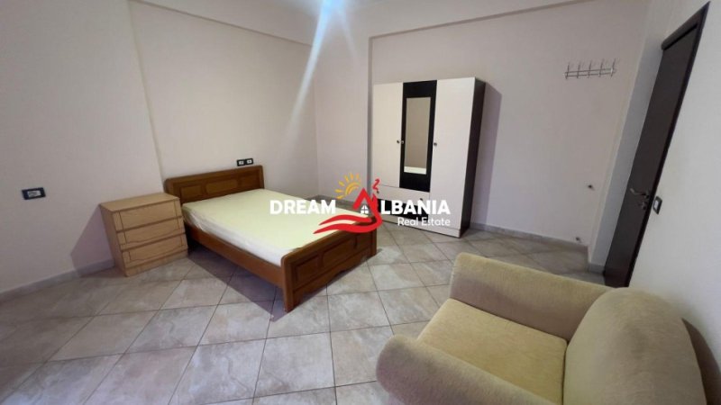Tirane, jepet me qera apartament 3+1+Ballkon Kati 2, 140 m² 500 € (Tek rruga Sali Nivica – Tregu Elektrik, ID 4251389)