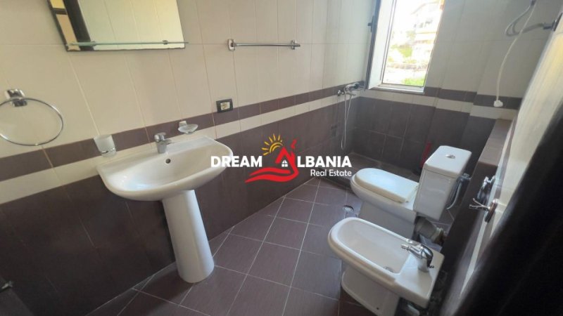 Tirane, jepet me qera apartament 3+1+Ballkon Kati 2, 140 m² 500 € (Tek rruga Sali Nivica – Tregu Elektrik, ID 4251389)