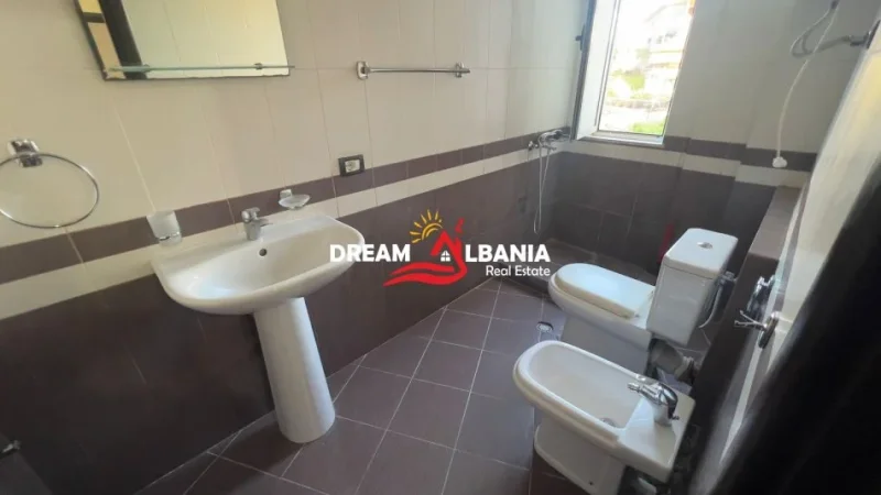 Tirane, jepet me qera apartament 2+1+Ballkon Kati 2, 140 m² 450 € (Tek rruga Sali Nivica – Tregu Elektrik, ID 4251389)