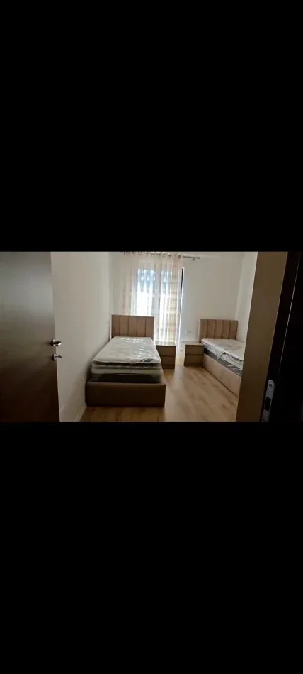 Tirane, jepet me qera apartament 2+1 Kati 4, 115 m² 750 € (Farmacia 10)
