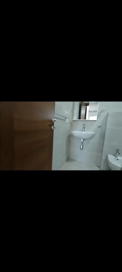 Tirane, jepet me qera apartament 2+1 Kati 4, 115 m² 750 € (Farmacia 10)