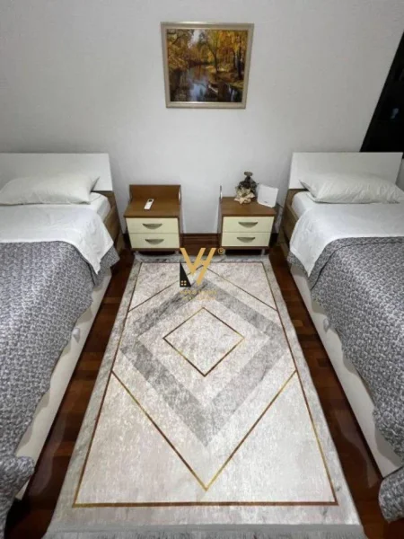 Tirane, shitet apartament 3+1+Ballkon Kati 1, 98 m² 200.000 € (RRUGA E KAVAJES)