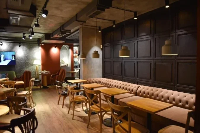 Tirane, jepet me qera ambjent biznesi Kati 0, 175 m² 2.000 € (Ish Ekspozita)