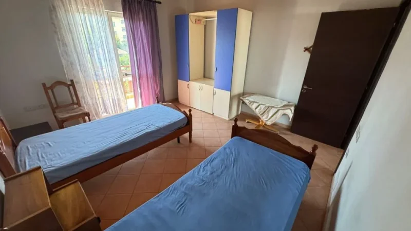 Tirane, jepet me qera apartament+verande | Penthouse 2+1+Ballkon Kati 4, 90 m² 450 € (Ish Tregu Elektrik , Ali Demi)