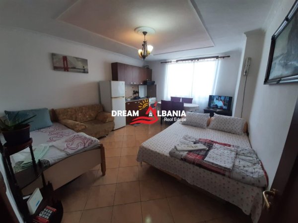 Tirane, jepet me qera apartament 2+1+Ballkon Kati 2, 140 m² 450 € (Tek rruga Sali Nivica – Tregu Elektrik, 4251390)