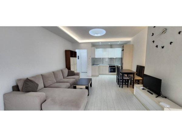 Tirane, jepet me qera apartament 2+1 Kati 5, 90 m² 650 € (Shkollës së Baletit)