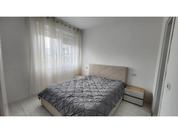 Tirane, jepet me qera apartament 2+1 Kati 5, 90 m² 650 € (Shkollës së Baletit)