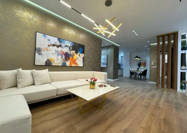 Tirane, shitet apartament 2+1 Kati 5, 139 m² 265.000 € (Kopshti botanik)