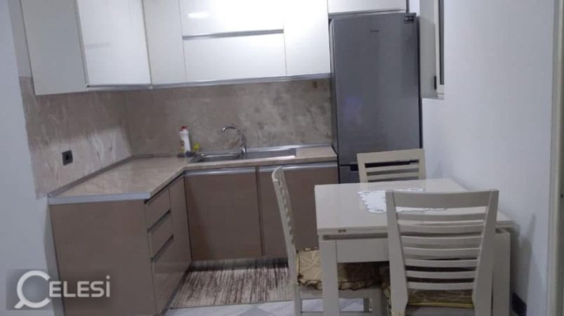 Tirane, jepet me qera apartament 1+1+Ballkon Kati 4, 60 m² 400 € (RESTORANT DURRESI)