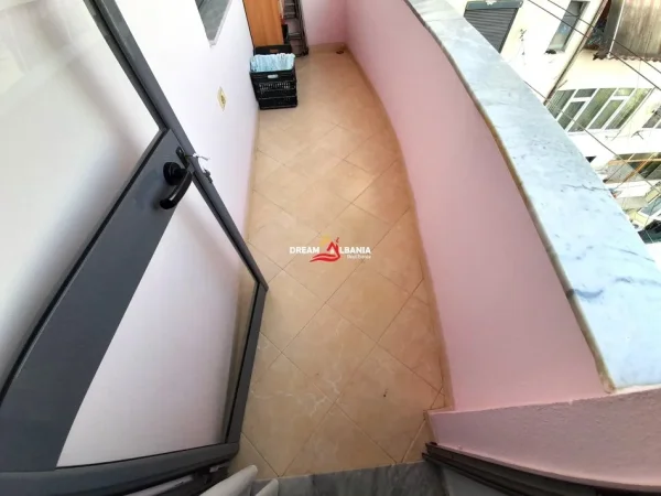 Tirane, shitet apartament 1+1+Ballkon Kati 5, 72 m² 105.000 € (Ne Don Bosko, prane Xhamise - ID 4111920)