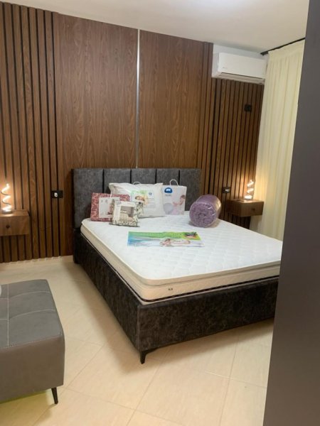 Vlore, jepet me qera apartament 2+1+Aneks+Ballkon Kati 4, 100 m² 750 € (Murat Terbaci)