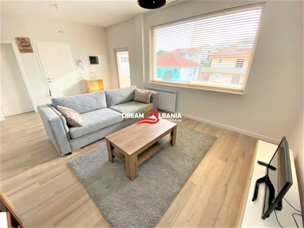 Tirane, jepet me qera apartament 2+1+Ballkon Kati 2, 90 m² 480 € (Ne Sauk, prane Senatoriumit - ID 42214236)