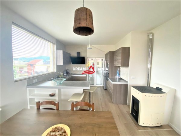 Tirane, jepet me qera apartament 2+1+Ballkon Kati 2, 90 m² 480 € (Ne Sauk, prane Senatoriumit - ID 42214236)