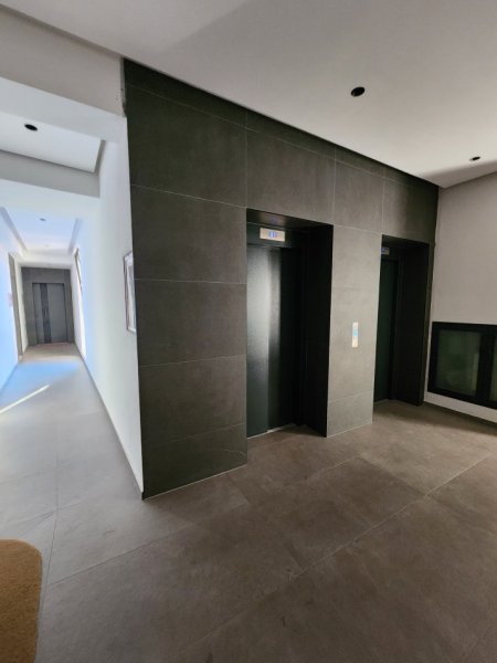 SHITET: 🏠 Luxury 1+1 Në Myslym Shyri 📍( Pallat 2023) I Investuar 100%, Sip. 72.95 m² Totalisht i Mobiluar ⚪️ 2800€/m² OKAZION ⚡️🔥