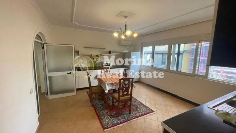 Tirane, jepet me qera apartament 3+1 Kati 3, 130 m² 600 € (Stadiumi Dinamo)