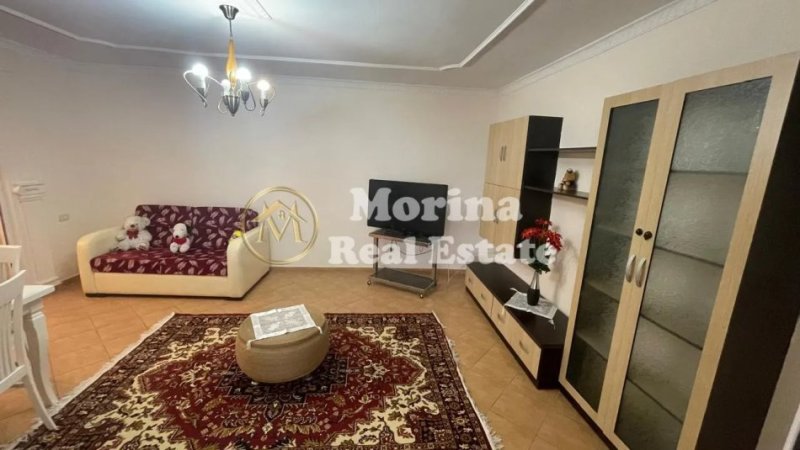 Tirane, jepet me qera apartament 3+1 Kati 3, 130 m² 600 € (Stadiumi Dinamo)