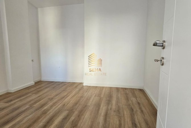 Tirane, shitet apartament 1+1+Ballkon Kati 5, 42 m² 106.000 € (Rruga Muhamet Gjollesha)