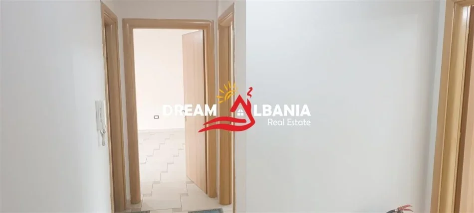 Tirane, jepet me qera zyre Kati 4, 132 m² 950 € (Prane Rruges se Kavajes - ID 42611249)